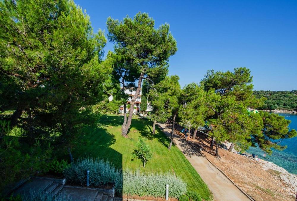 RESORT CENTINERA 92252 — 5