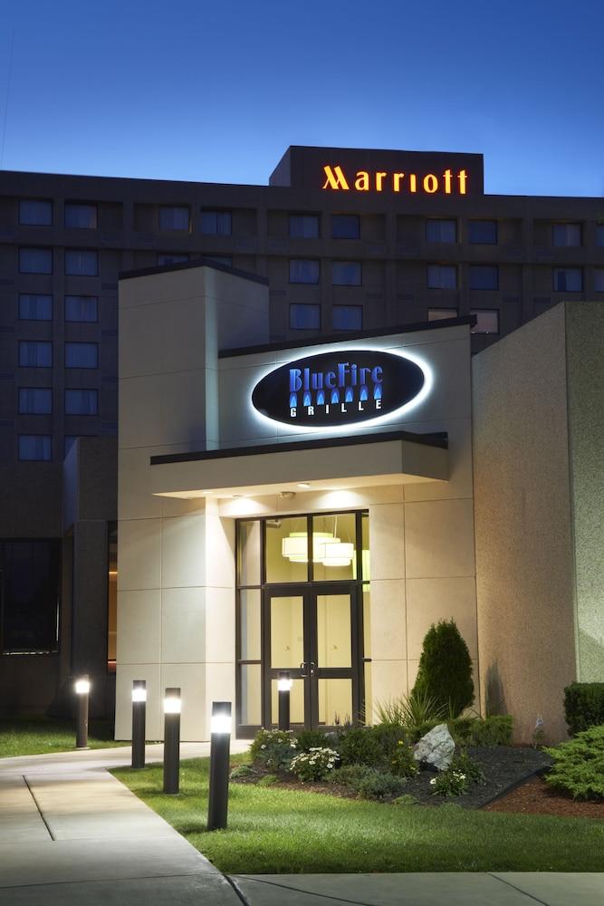 Buffalo Marriott Niagara — 2