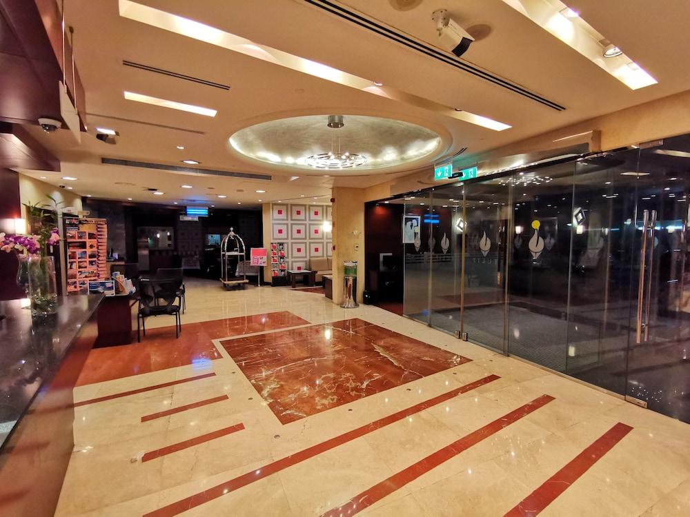 Tulip Hotel Apartment Bur Dubai — 4