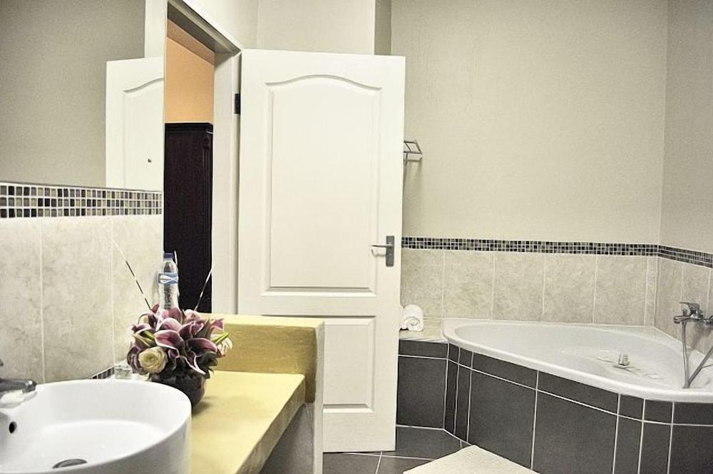 Sea Side Hotel and Spa 846745 — 5