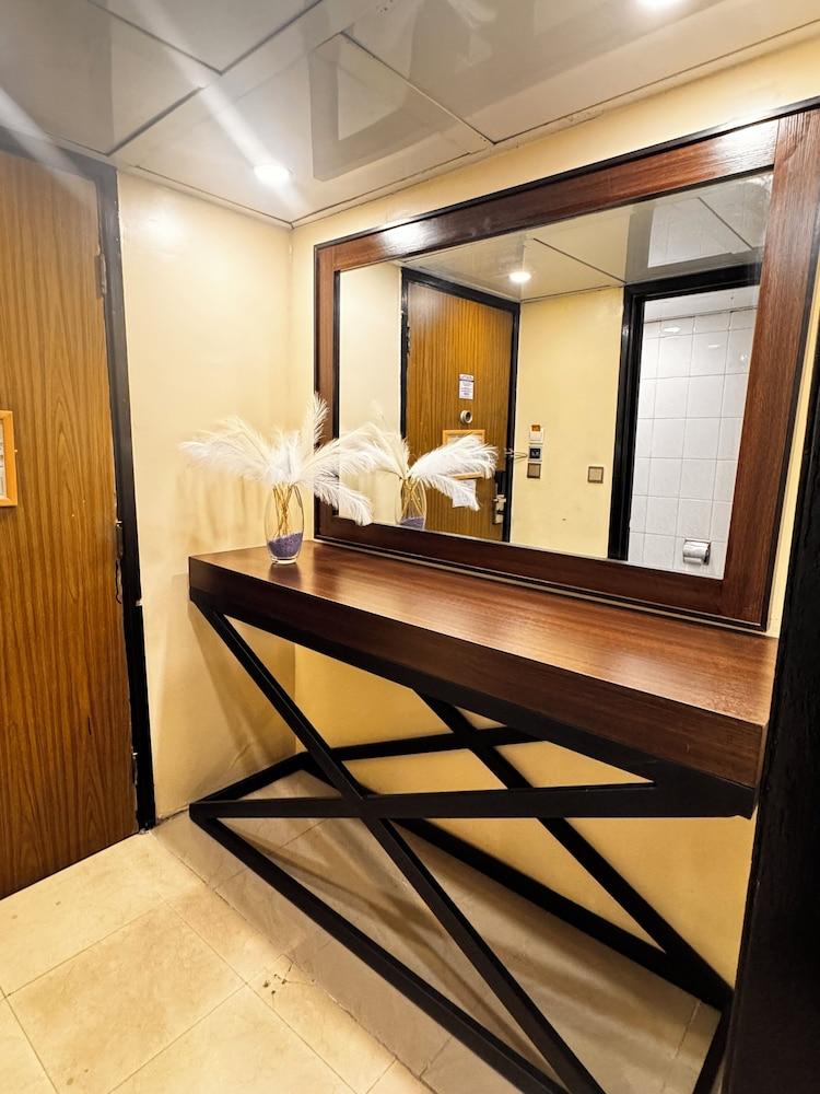 Presidential Hotel — 7