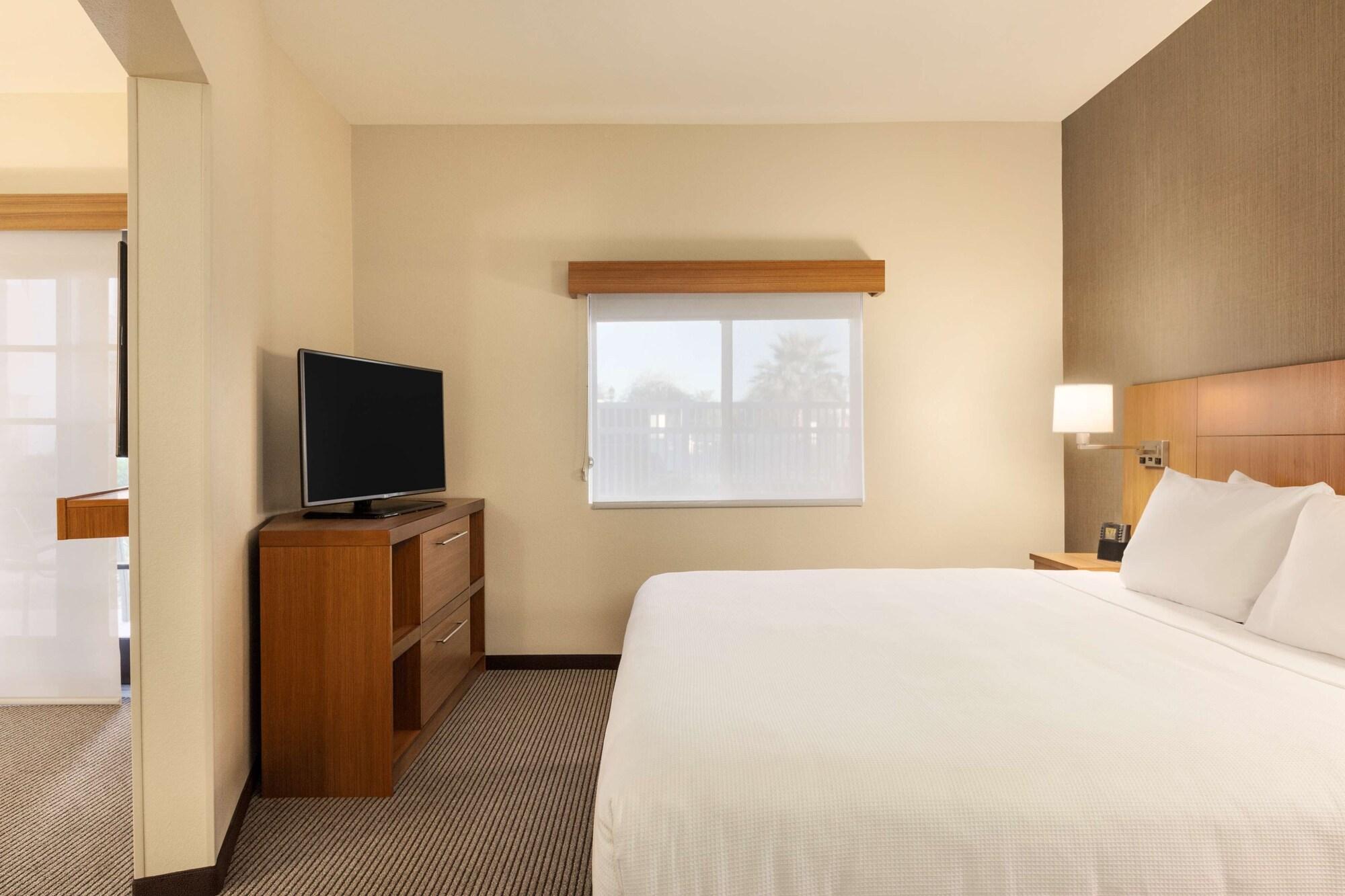 Hyatt Place Phoenix/Chandler-Fashion Center — 10