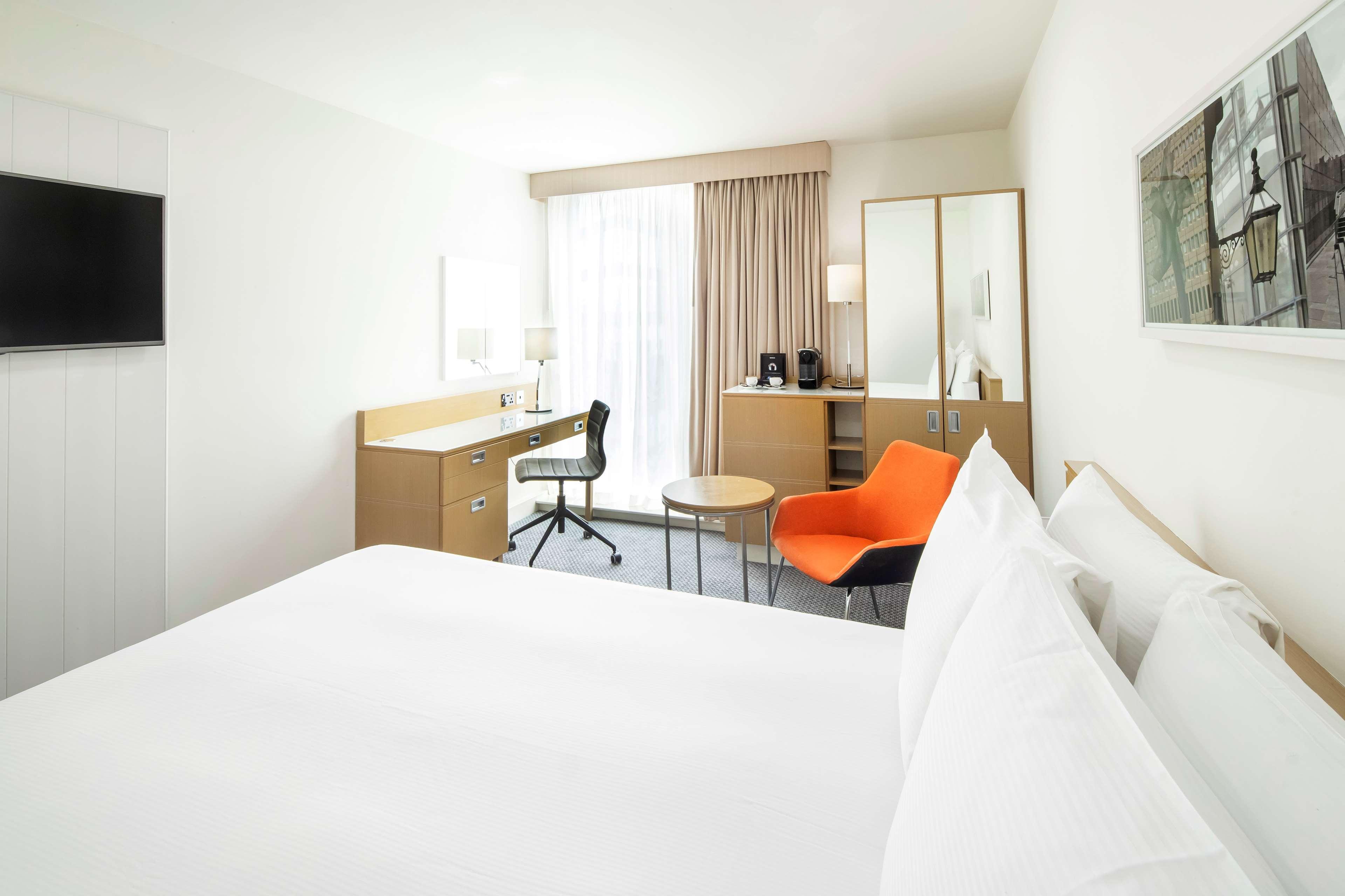 DoubleTree by Hilton Manchester - Piccadilly — 7
