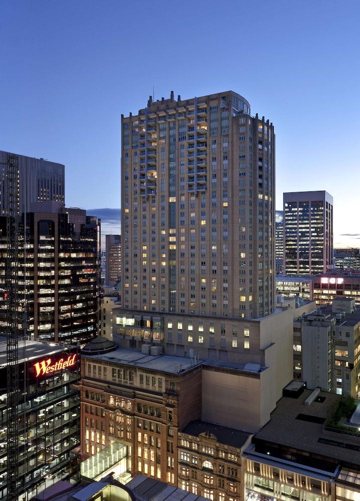 Swissotel Sydney — 4