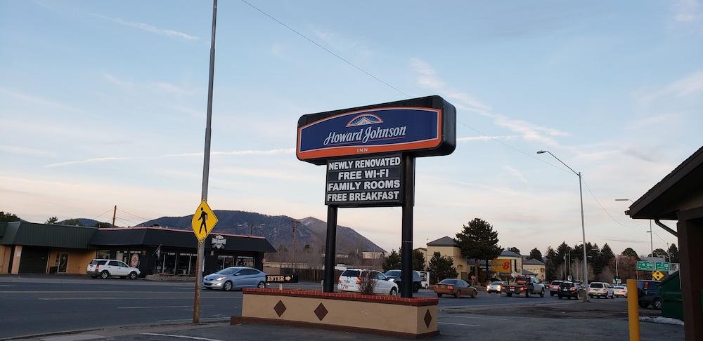 Howard Johnson by Wyndham Flagstaff University West — 3
