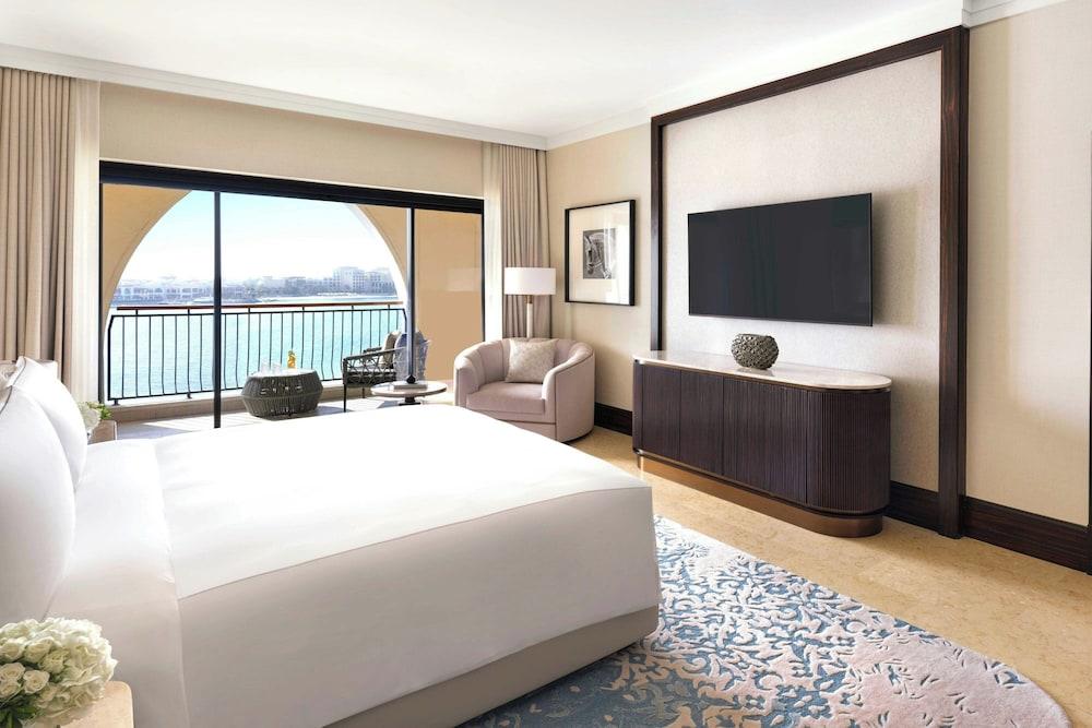 The Ritz Carlton Abu Dhabi Grand Canal — 7