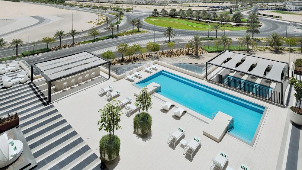 Holiday Inn Dubai Al Maktoum Airport