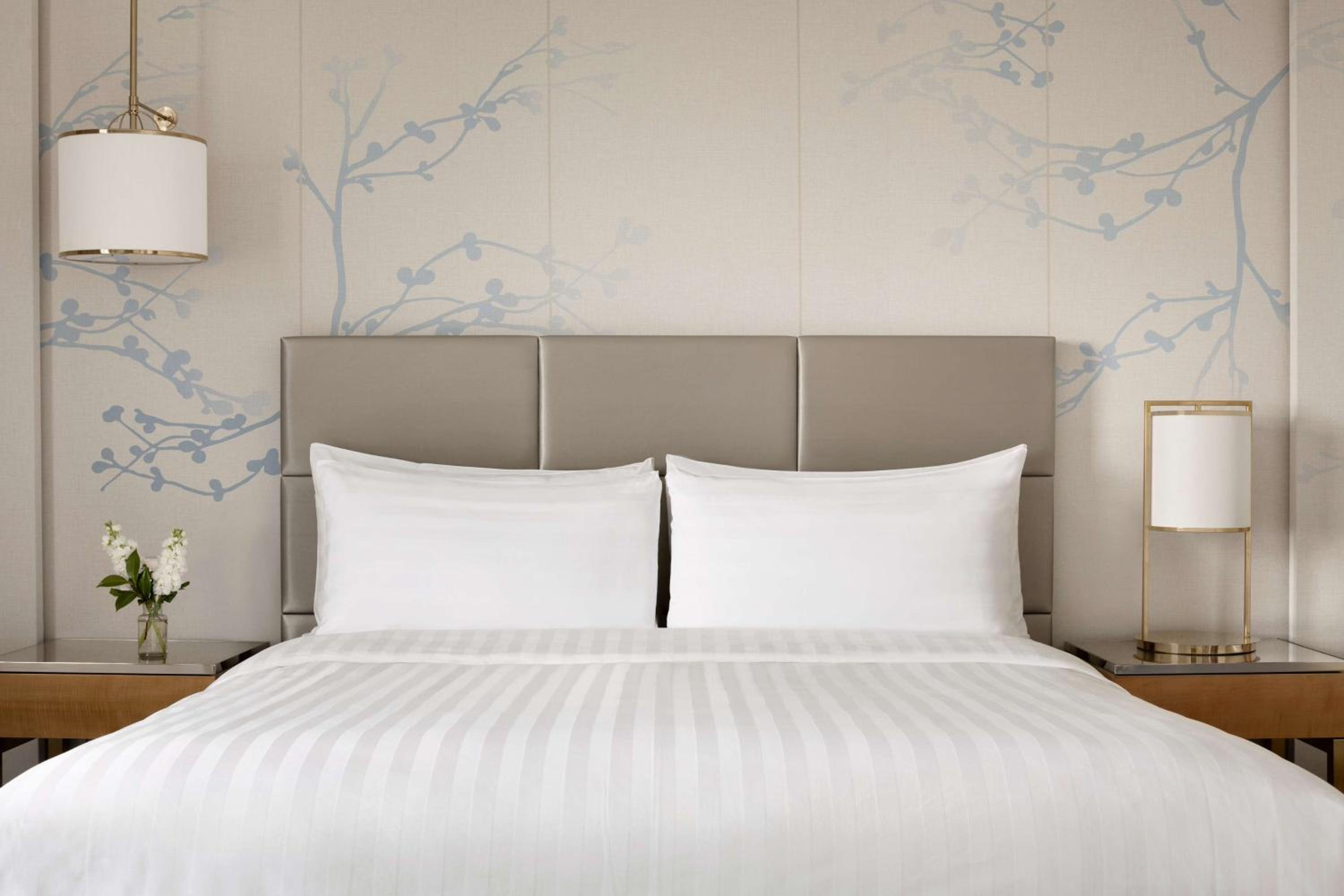 Shangri-La Sydney — 3