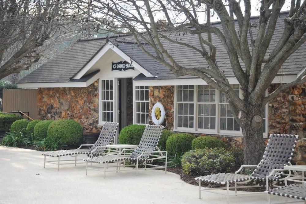 Merry Acres Inn — 4
