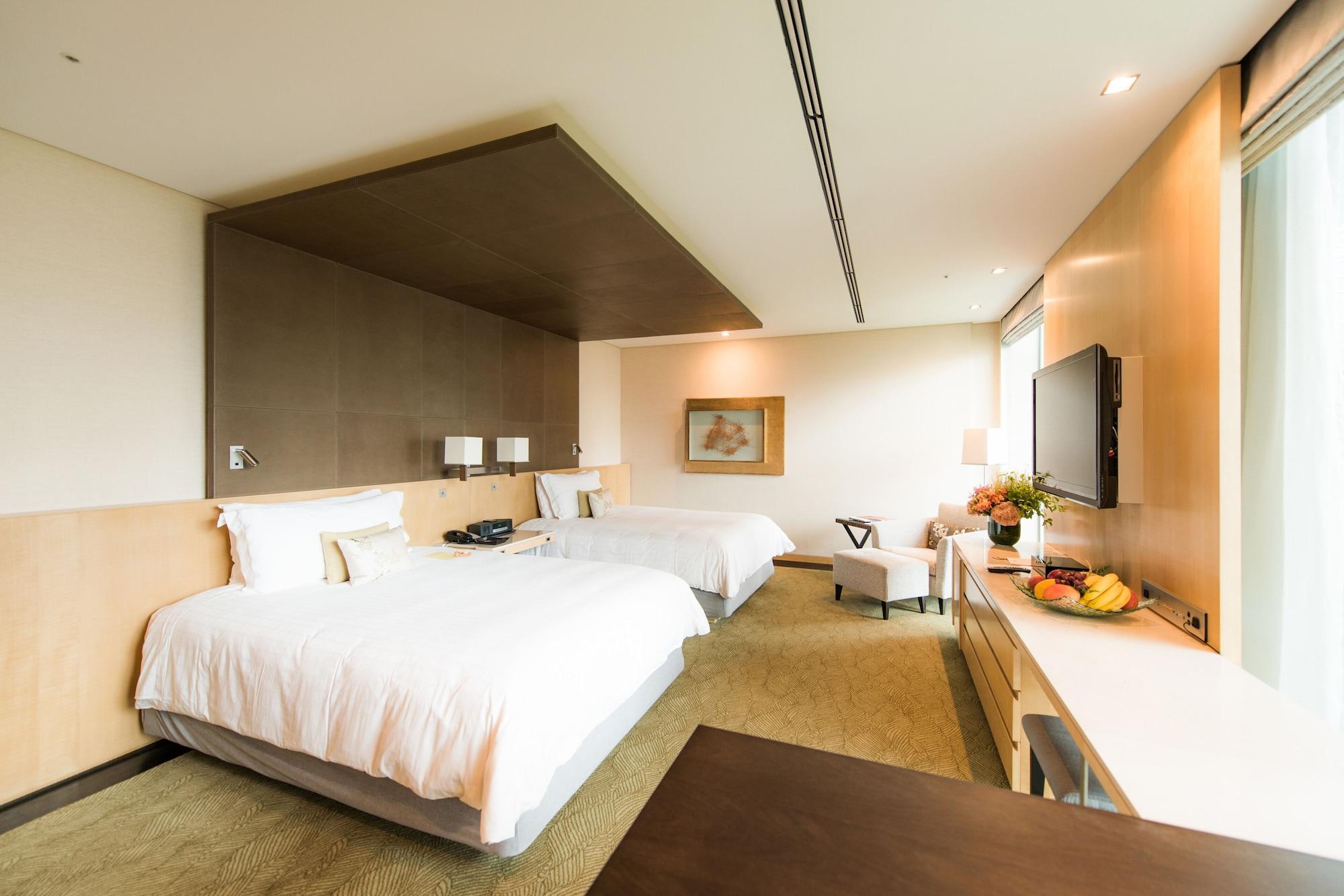 Four Seasons Hotel Tokyo At Marunouchi 76874 — 9