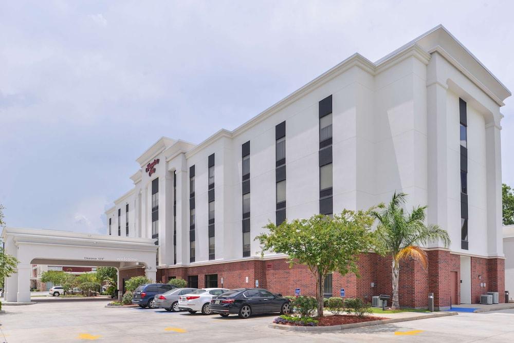 Hampton Inn Gonzales — 3