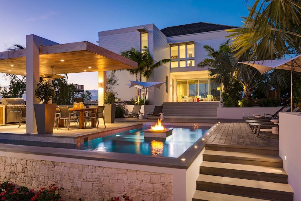 Grace Bay Club — 8