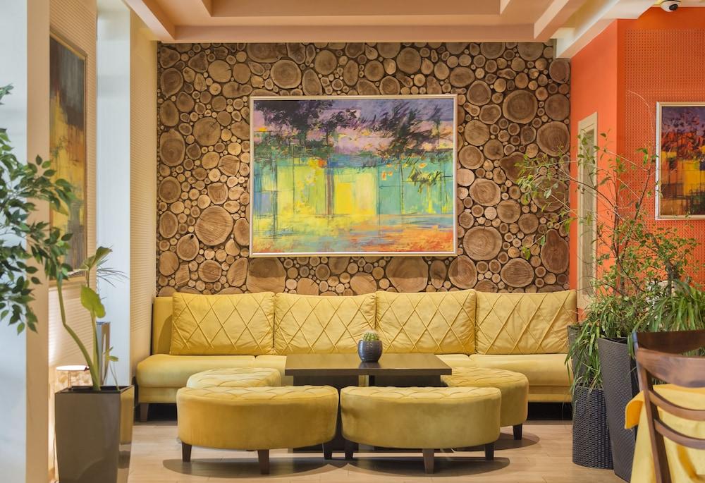 Hotel Lirak 1255288 — 3