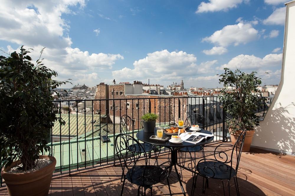 Hotel Des 3 Poussins 7134 — 1