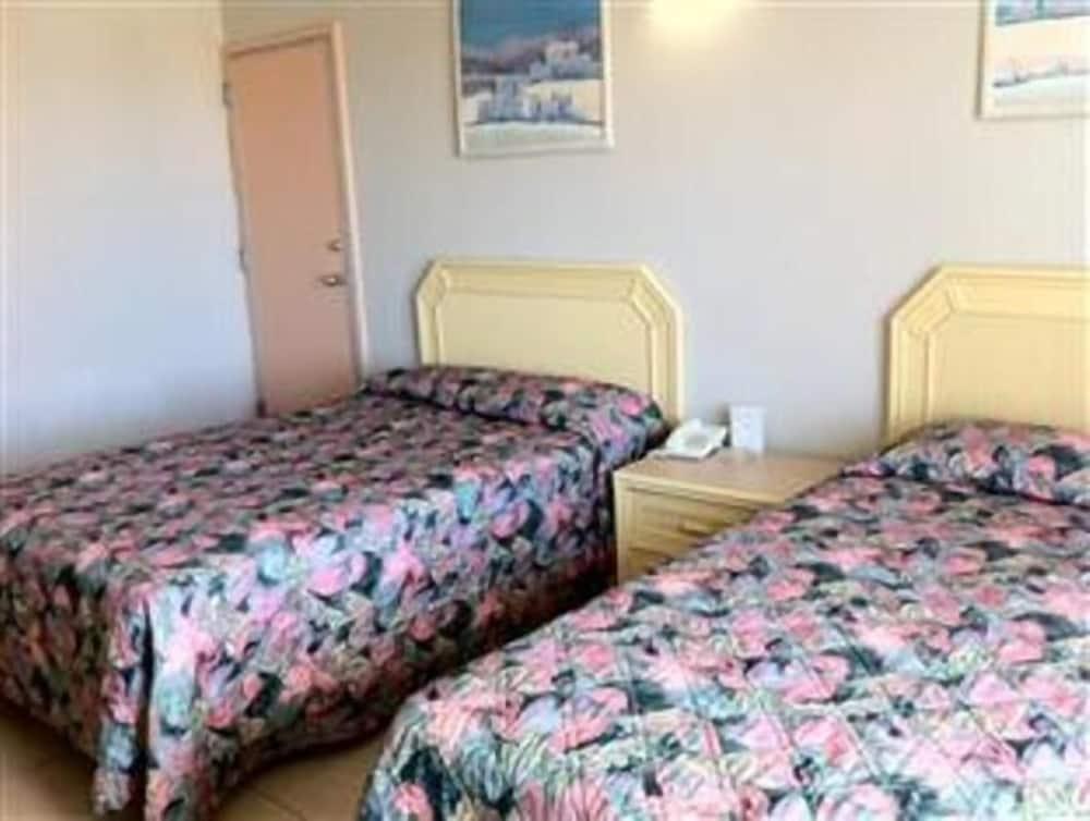 Tumon Bay Capital Hotel — 8