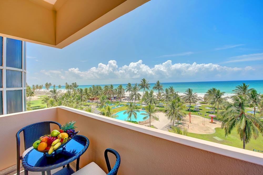 CROWNE PLAZA RESORT SALALAH — 2