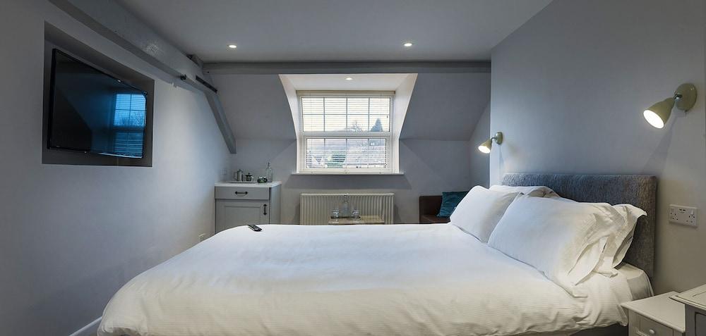 Wild Garlic Restaurant & Rooms — 7