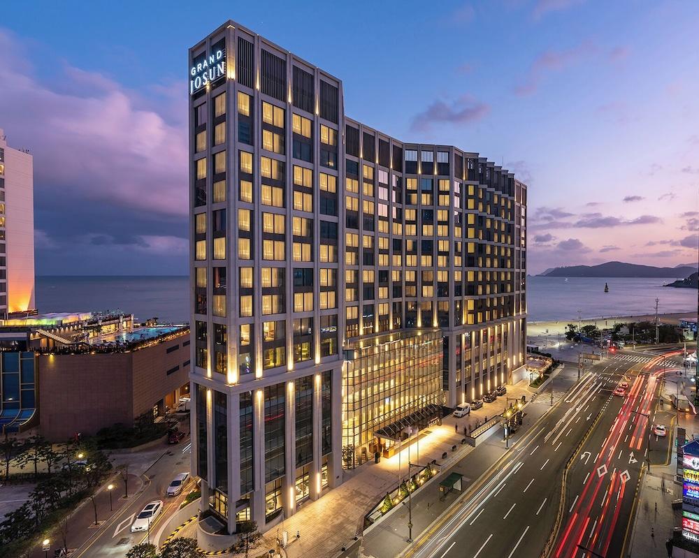 Grand Josun Busan — 10
