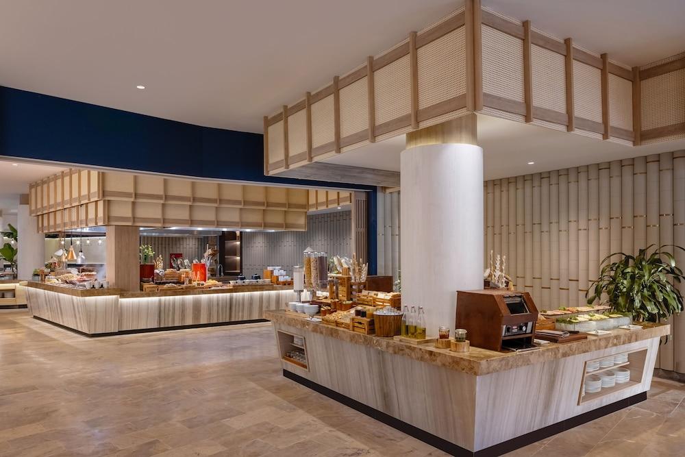 Melia Danang Beach Resort — 10