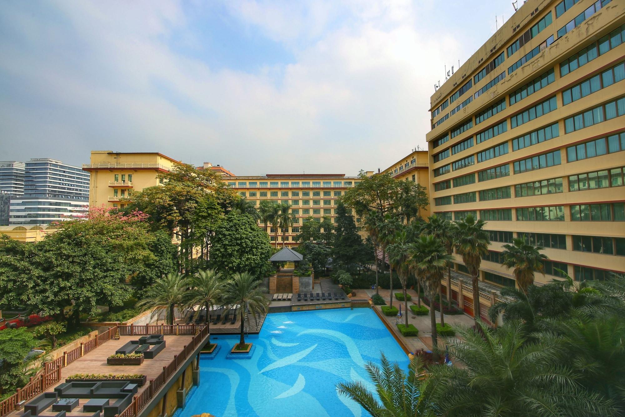 Dong Fang Hotel 3724 — 2