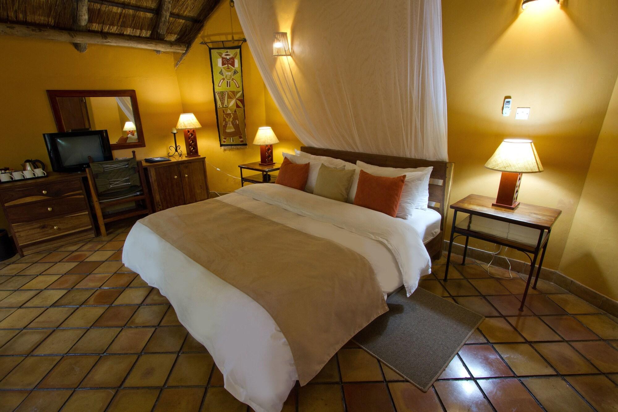 Protea Hotel by Marriott Lusaka Safari Lodge — 7