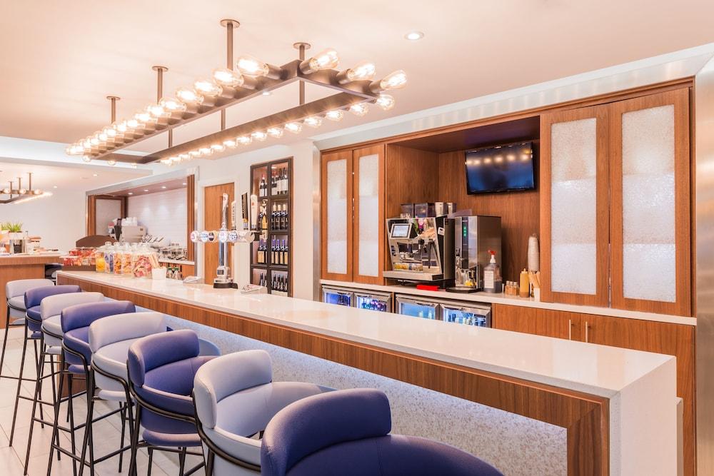 Courtyard By Marriott Glasgow Airport — 6