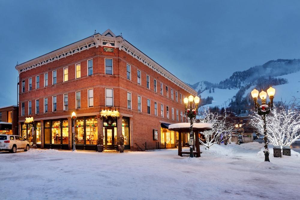 INDEPENDENCE SQUARE LODGE — 1