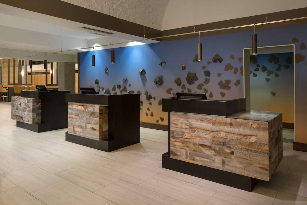 Embassy Suites Austin-Central — 8