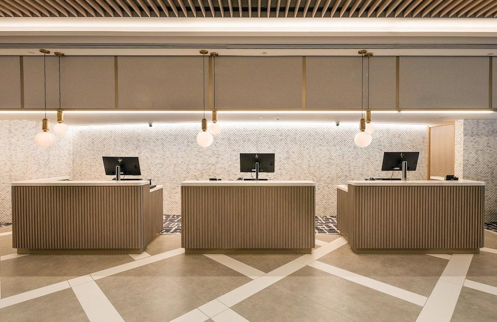 CROWNE PLAZA COOGEE BEACH — 7