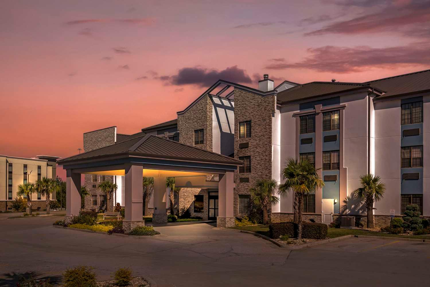 Comfort Suites Hattiesburg near University — 1