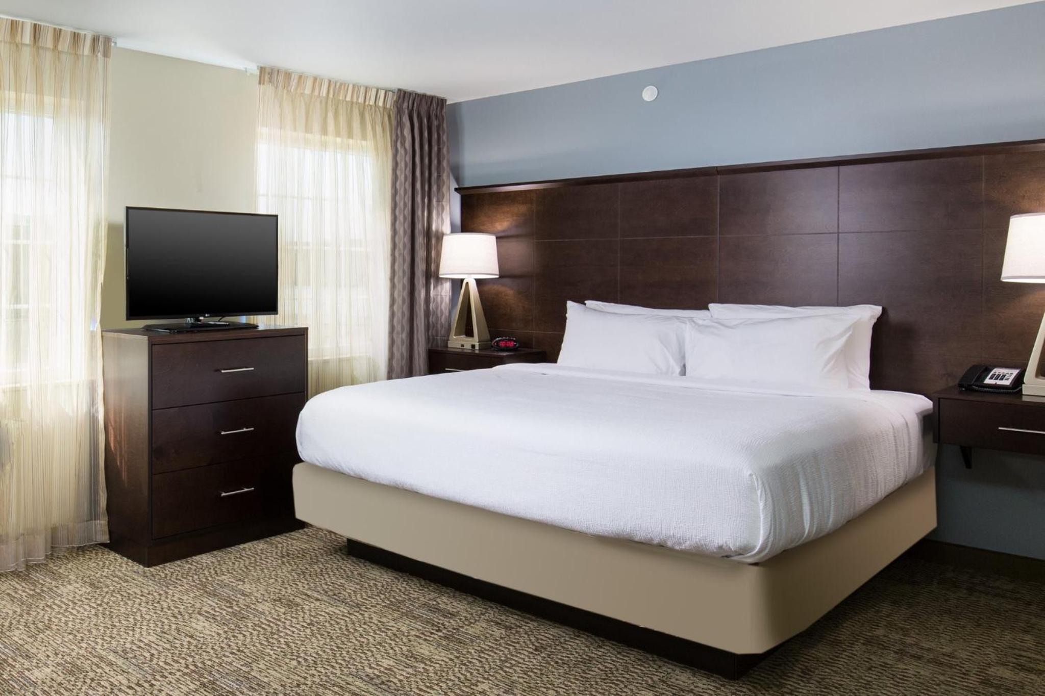 Staybridge Suites Phoenix - Chandler — 10