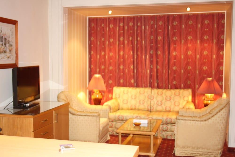 Grand Hotel Beirut — 4