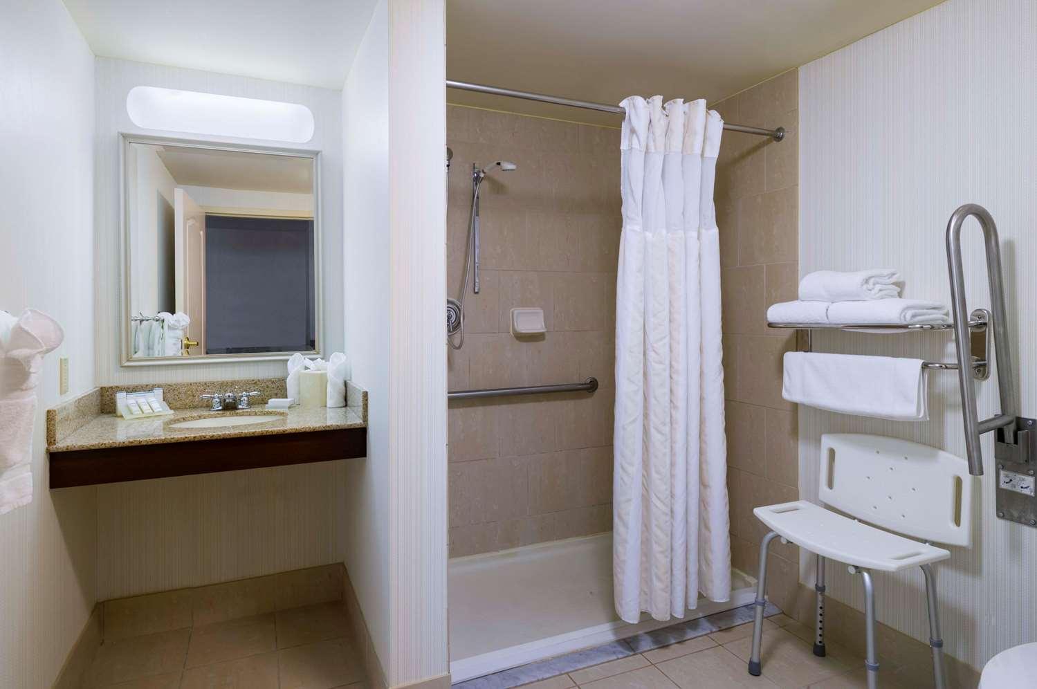 HILTON GARDEN INN HARTFORD SOUTH-GLASTONBURY — 3