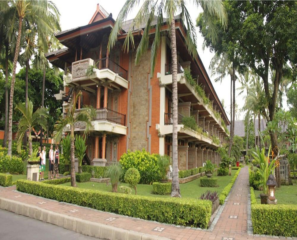 The Jayakarta Bali Beach Resort & Spa ( X Jayakarta Residence ) — 4