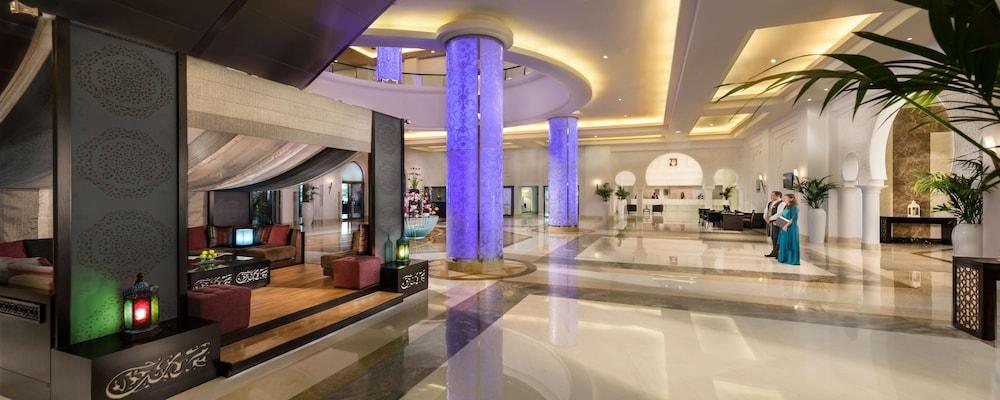 Bahi Ajman Palace Hotel — 8