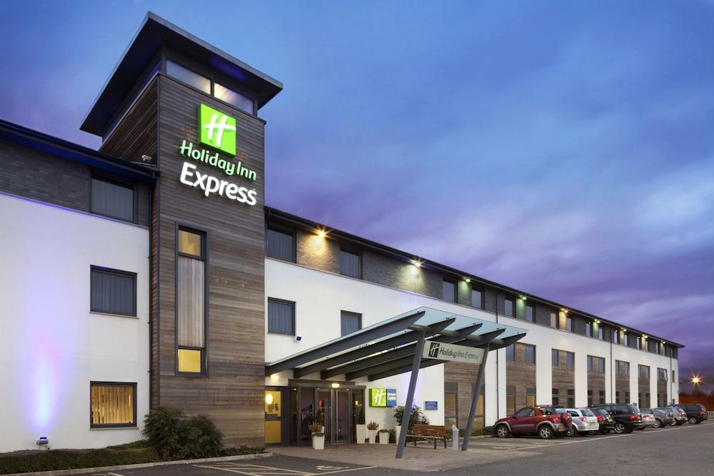 EXPRESS BY HOLIDAY INN CAMBRIDGE