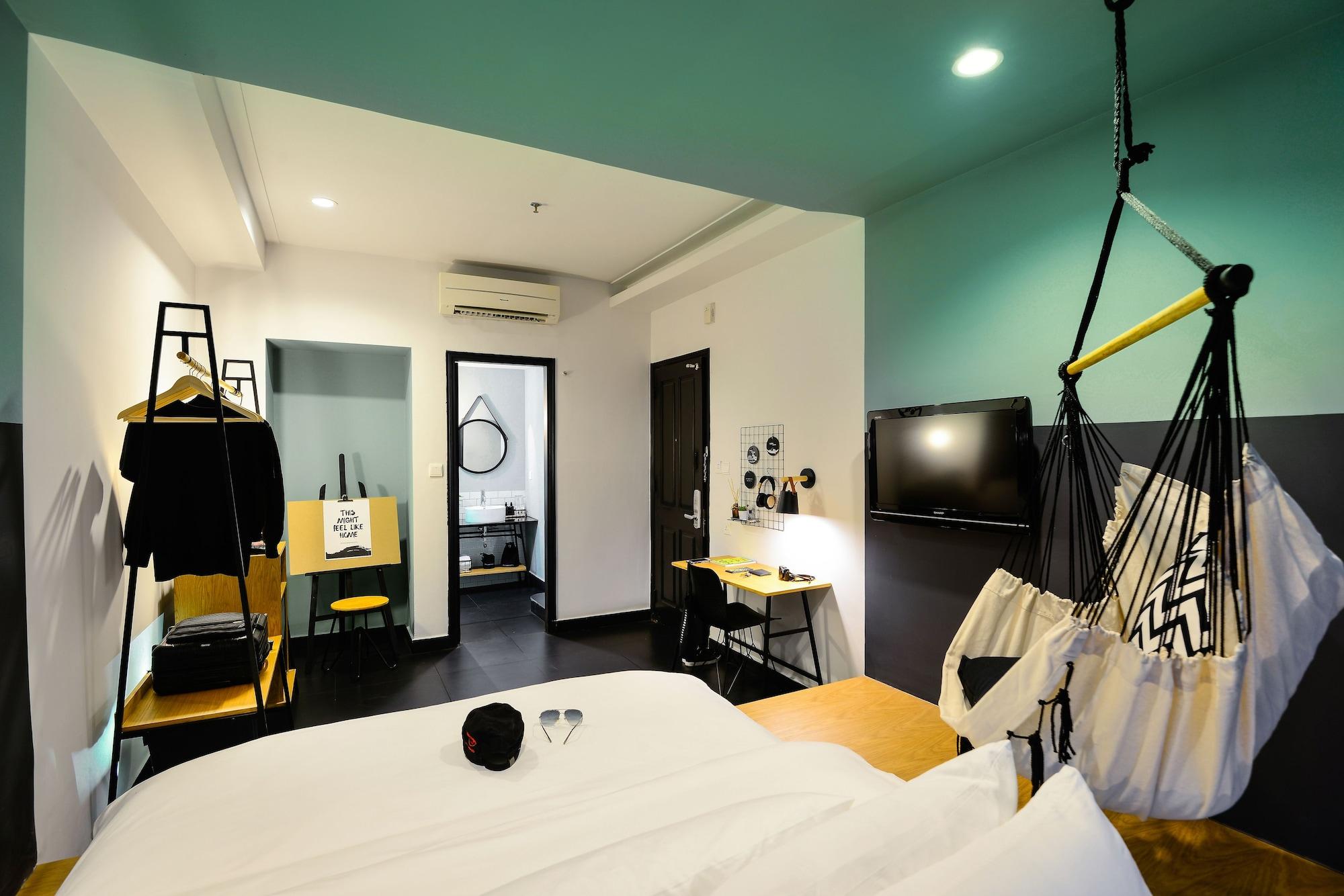 The Hammock Hotel — 8