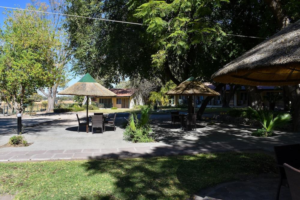 Cresta Riley's — 10