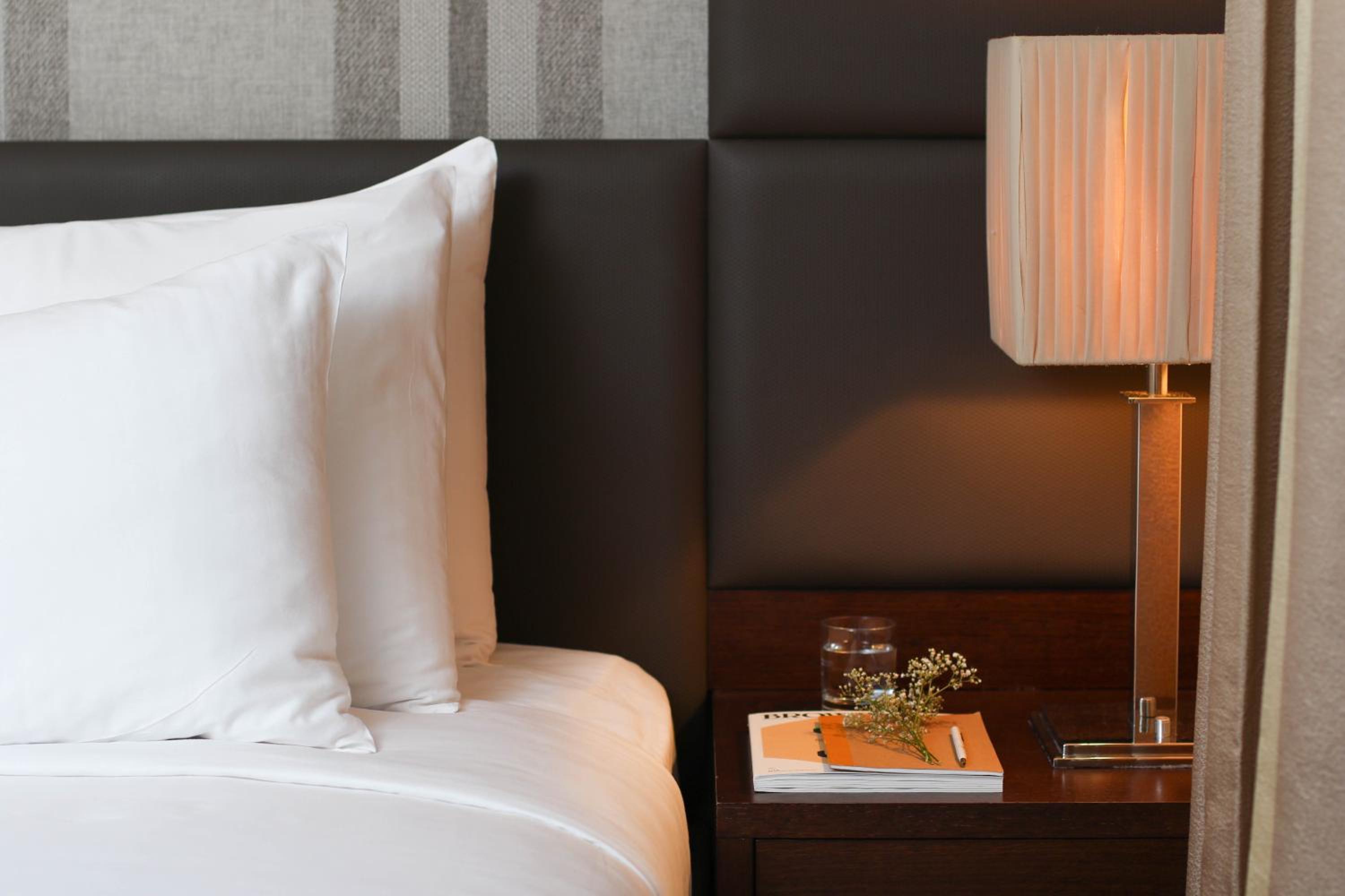 Dubai Marine Beach Resort And Spa