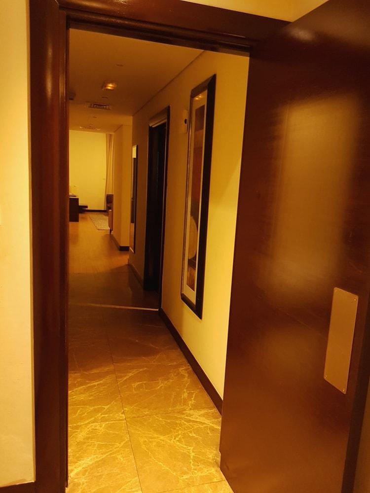 Tulip Creek Hotel Apartments