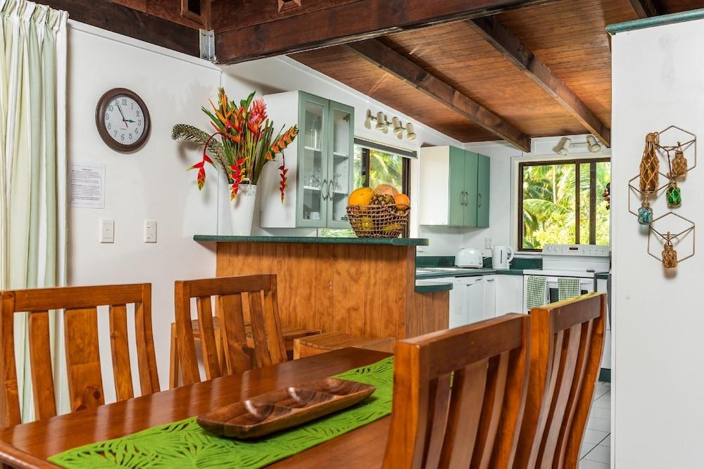 THE COOKS OASIS HOLIDAY VILLAS — 9