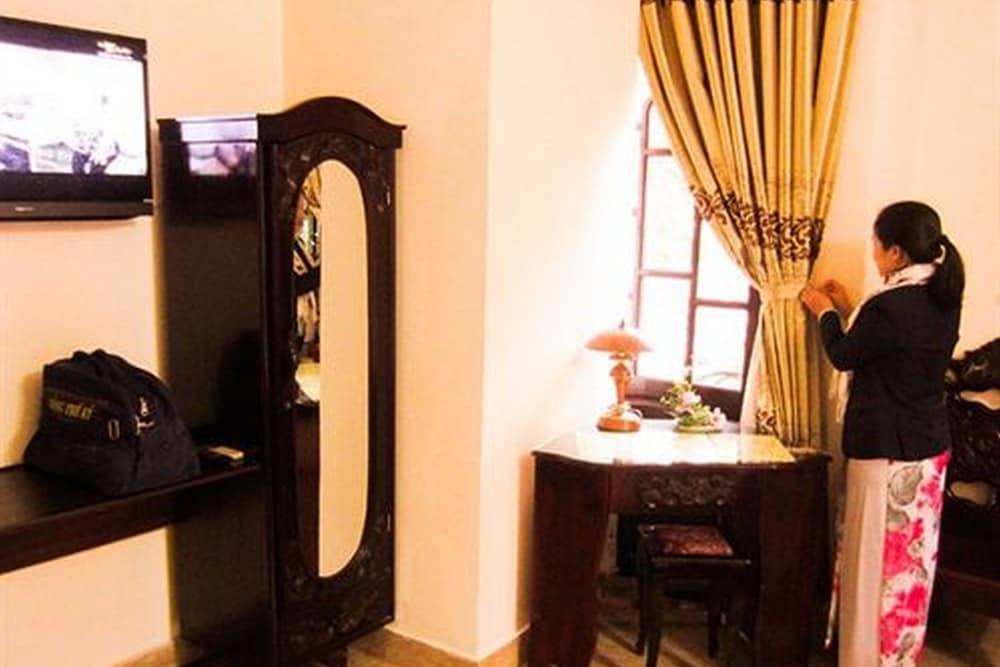 Binh Minh Sunrise Hotel — 4