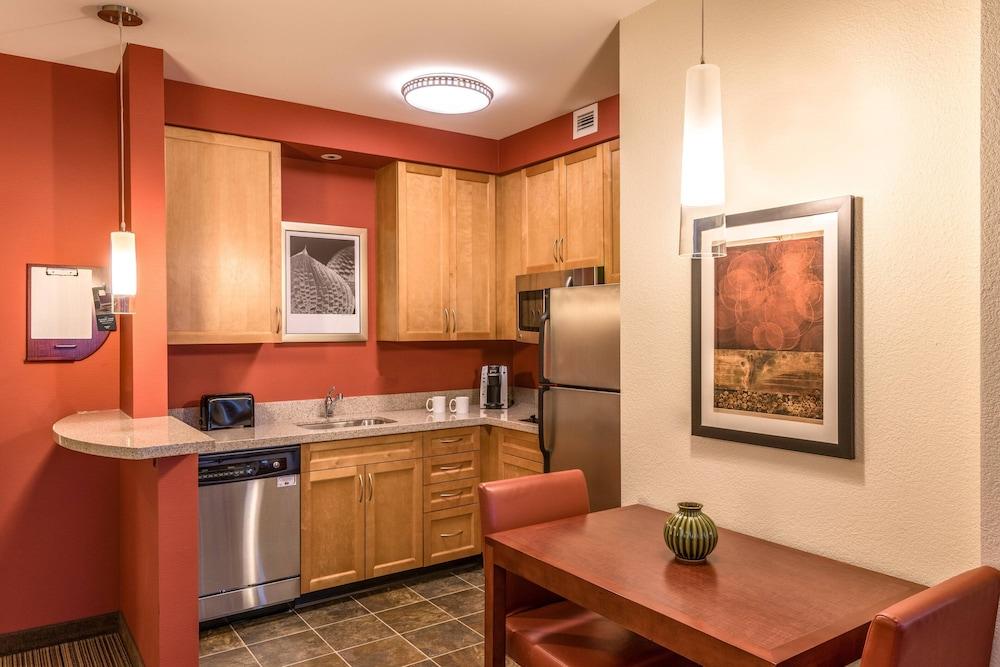 RESIDENCE INN ARLINGTON BALLSTON — 6