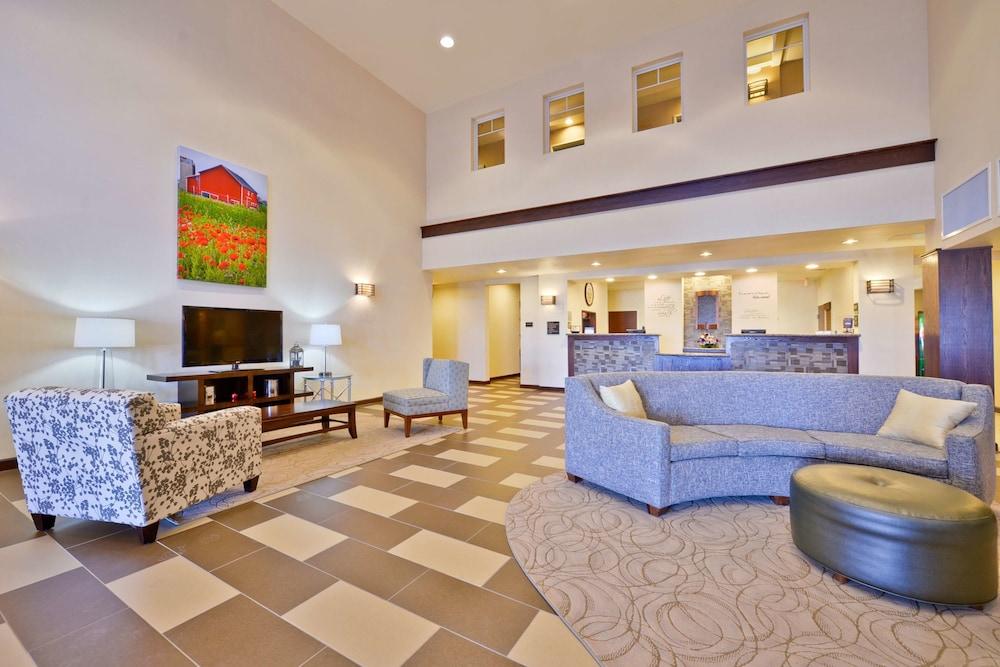 Green Mill Village Hotel & Suites, BW Signature Collection — 8
