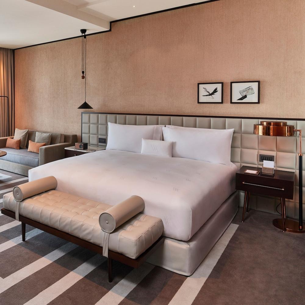 Waldorf Astoria Dubai International Financial Centre — 8