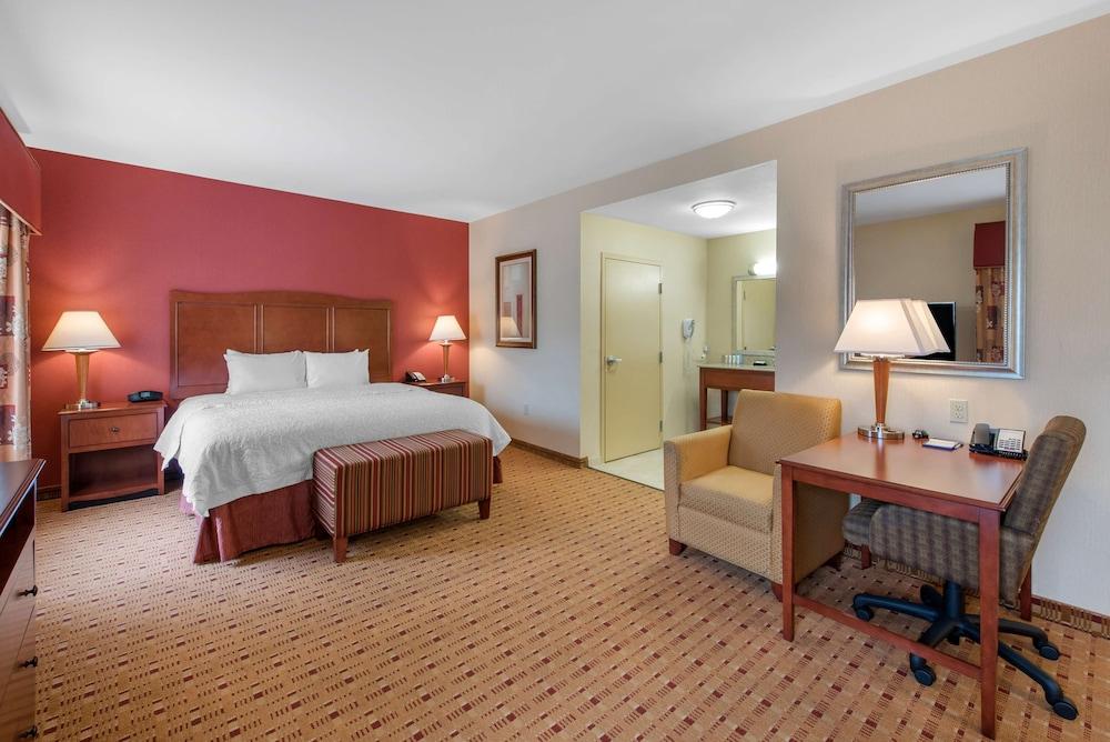 Hampton Inn And Suites Arcata — 7
