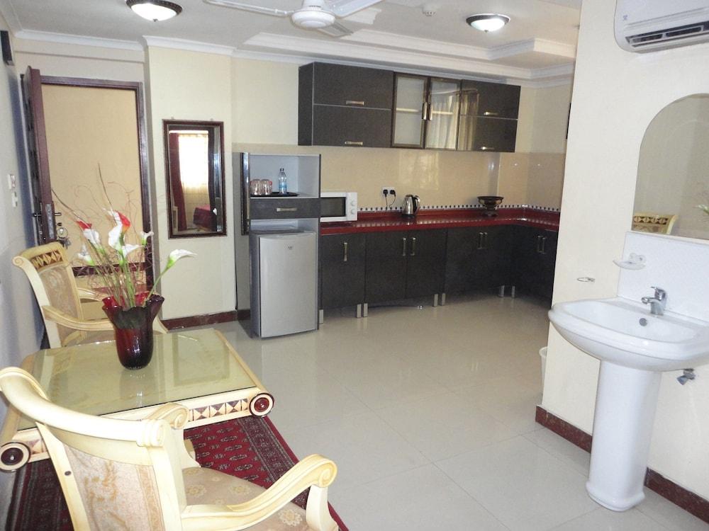 Urban Rose Hotel and Apartment — 7