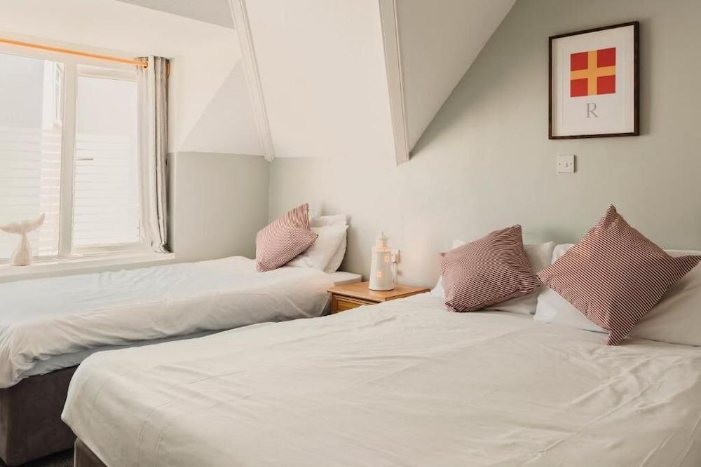 Gracellie Hotel — 9