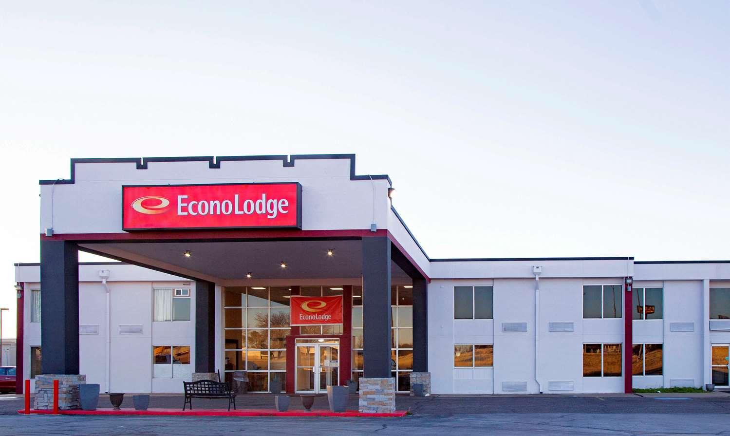 Econo Lodge Ardmore, OK — 2