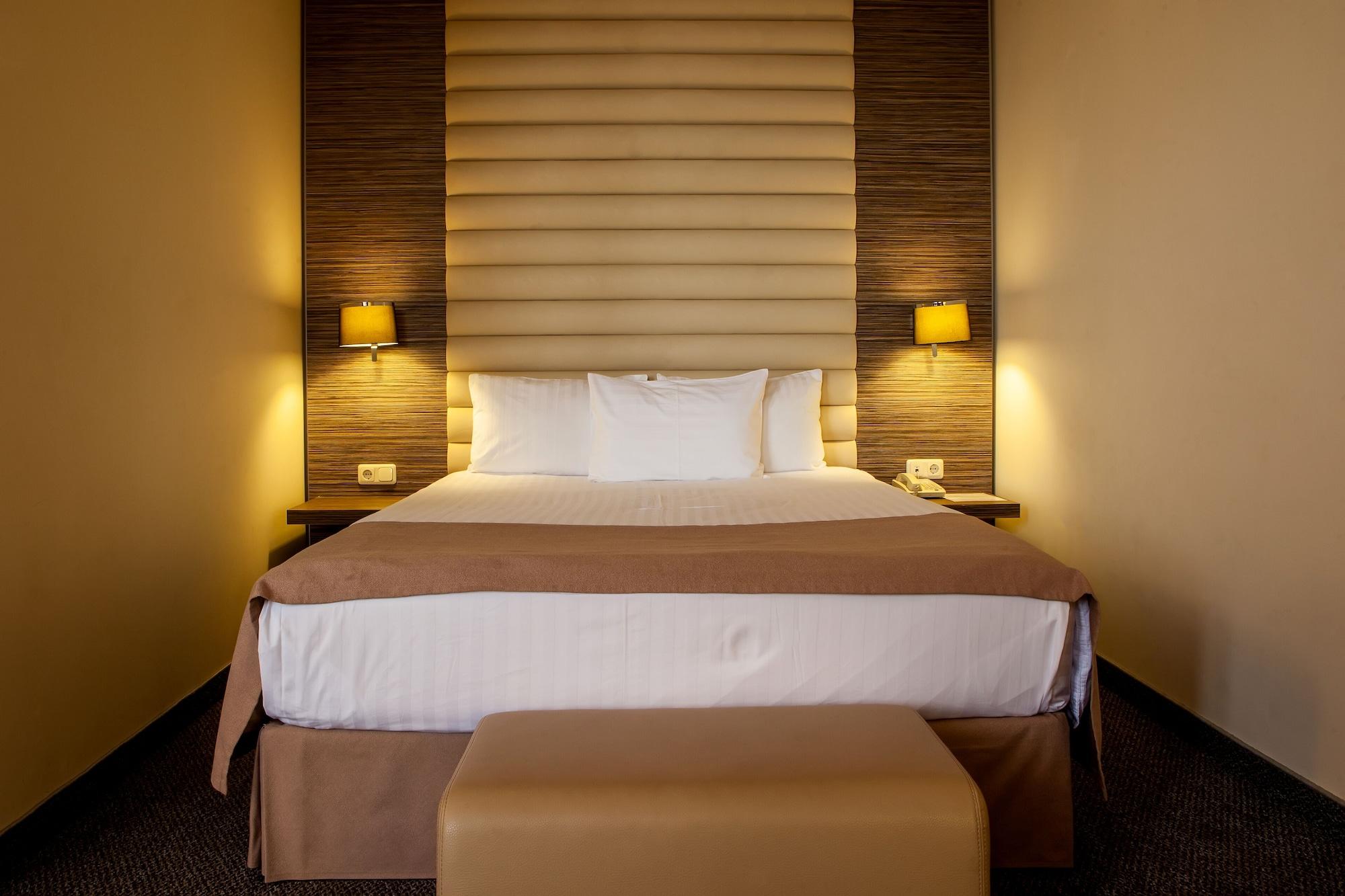 President Hotel — 6